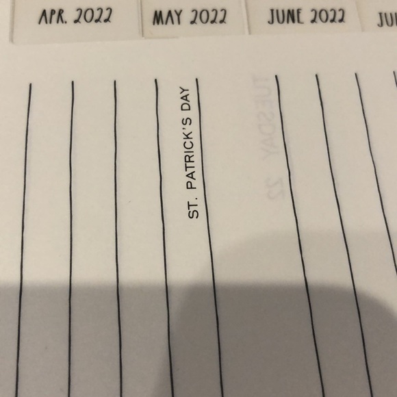 🔥SALE🔥Rae Dunn TWENTY TWENTY-TWO 17 Mo Planner - Picture 7 of 7